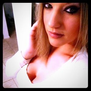 Meet your Posher, Riley